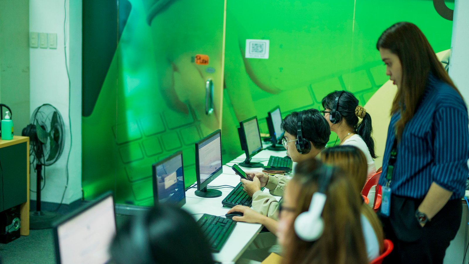 CSR - Voice and Non-Voice Account - Makati